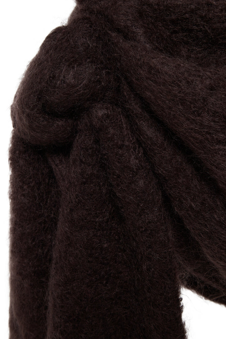 Платье-мини из мохера с драпировкой и декоративным узлом