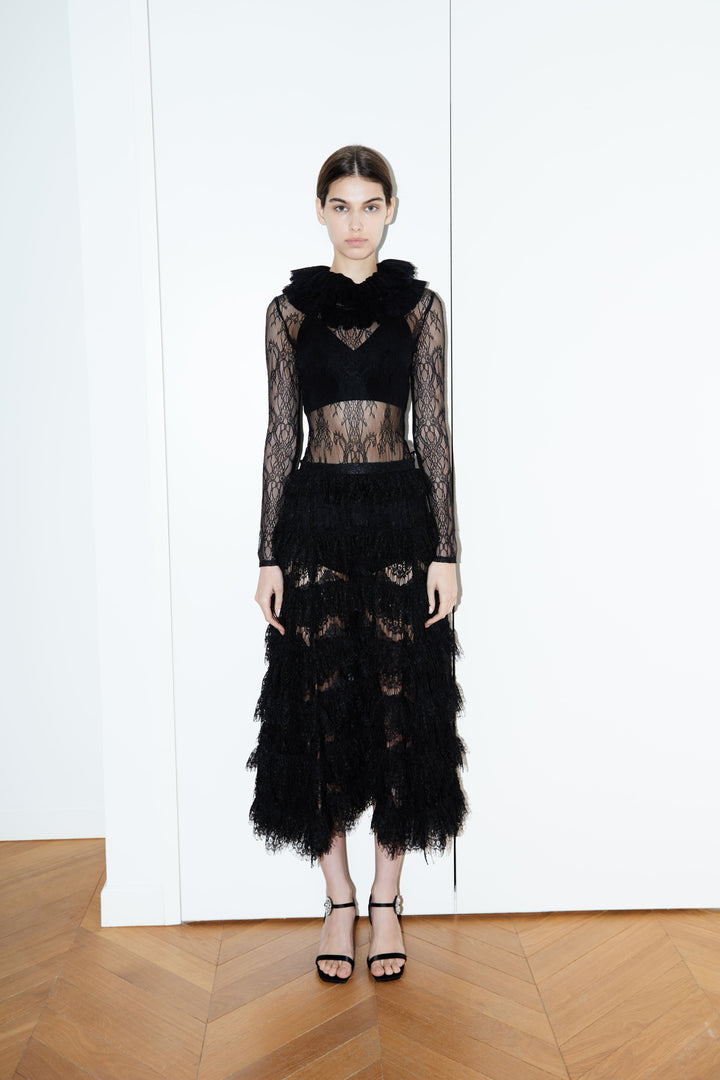 Черная юбка из кружева с нижней юбкой