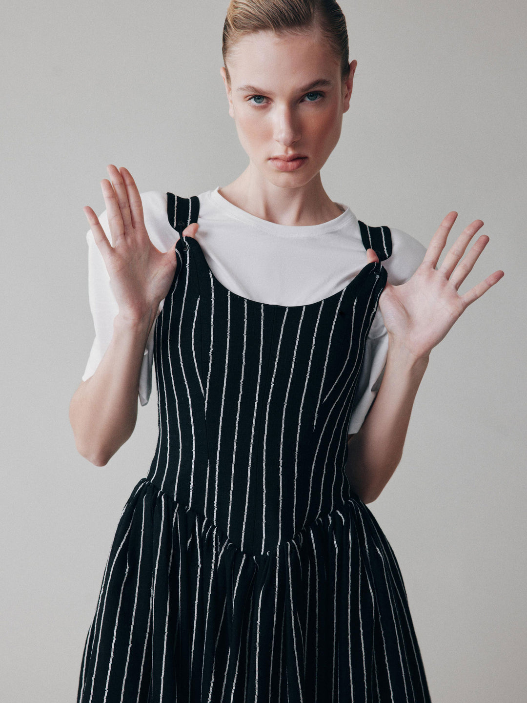 Платье из льняной ткани в полоску