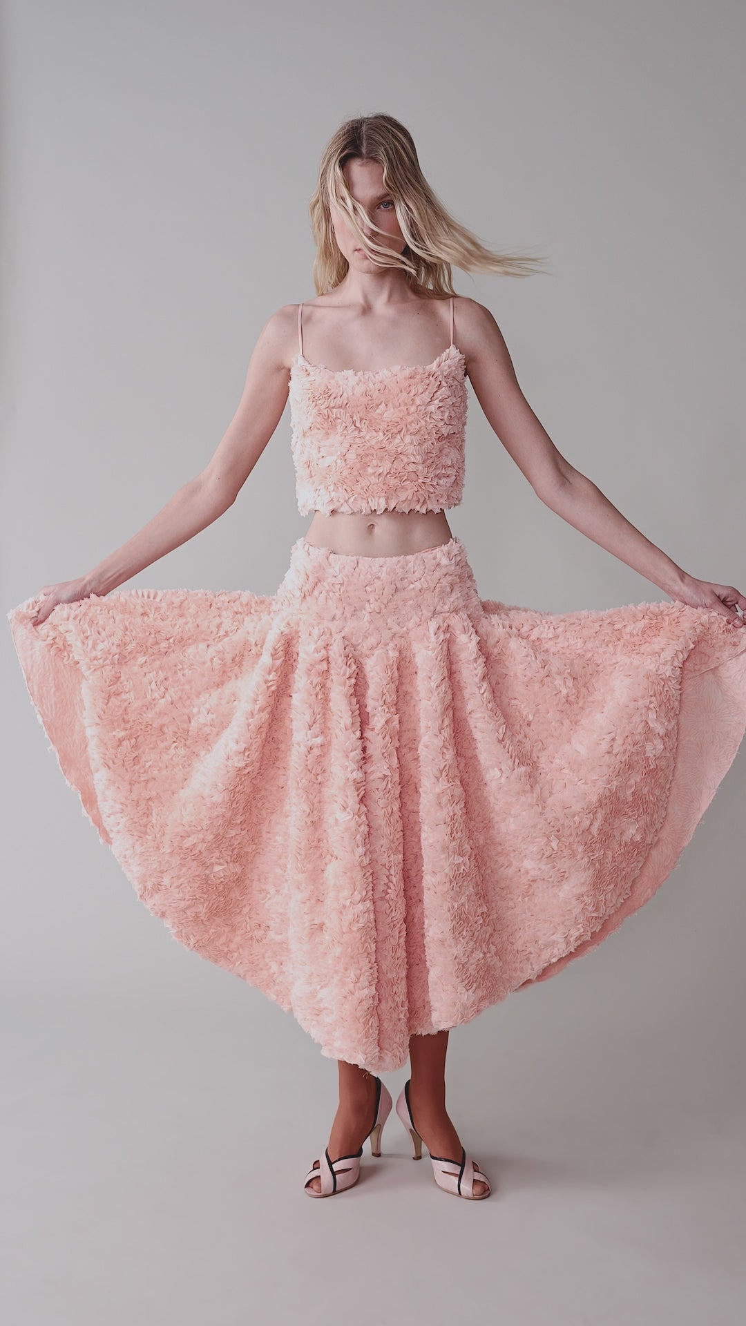 Юбка миди из фактурной ткани