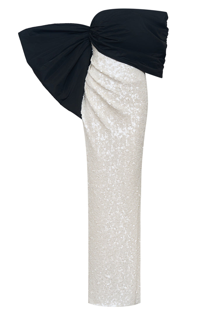 Вечернее платье в пайетках с объемным рукавом